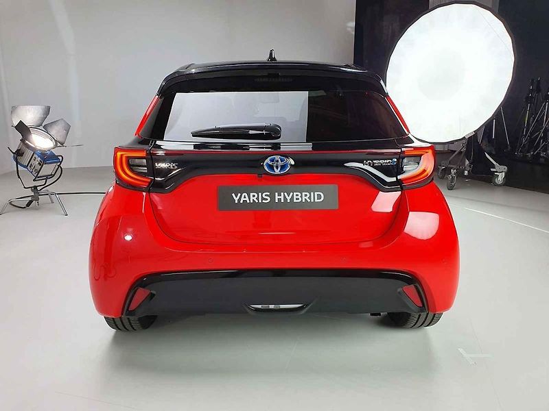 Toyotu Yaris jsme si prohlédli ve starém plynojemu v Amsterdamu.