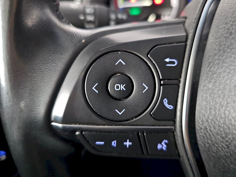 Toyota Camry (2019) 2.5HEV EXECUTIVE - fotka 11 z 29