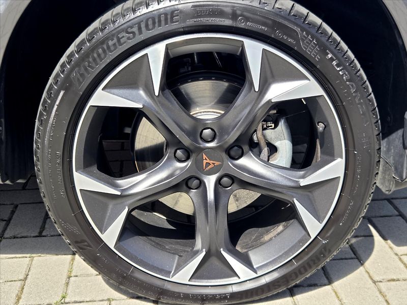 Cupra Formentor 2,0 TSi DSG 4x4 Záruka2029 ČR - fotka 21 z 22