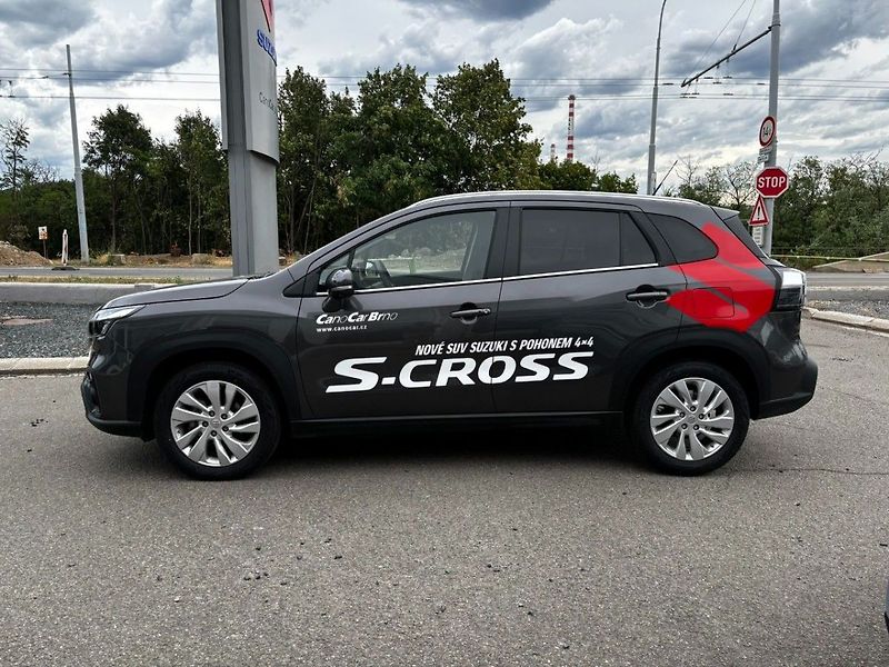 Suzuki S-Cross 4x4 automat Premium - fotka 4 z 12