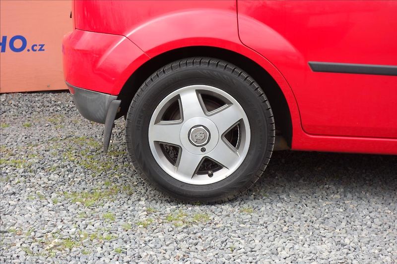 Ford Fiesta 1,3 i 51KW, ČR, BASE. - fotka 9 z 26