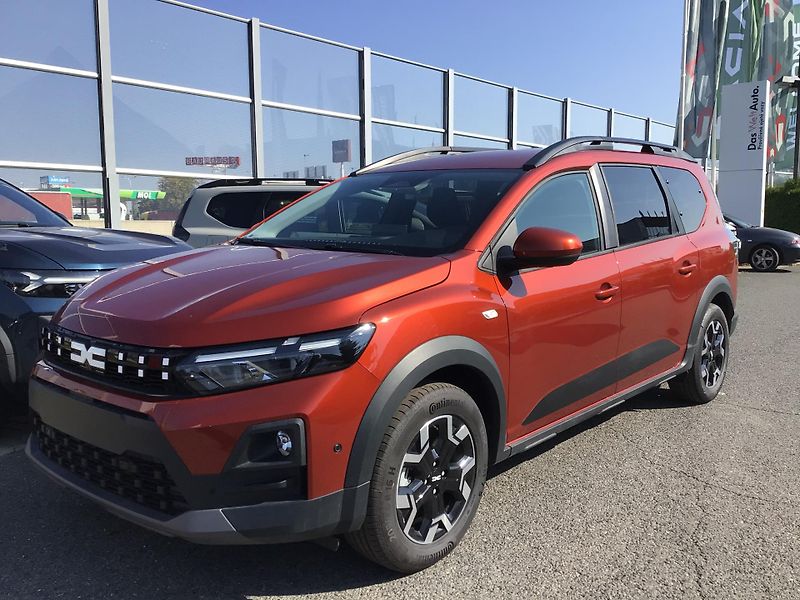 Dacia Jogger (2026) 7MÍST FULL HYBRID MAXIM.VÝBAVA - fotka 2 z 12