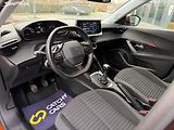 Peugeot 2008 (2020) 1.2 74 kW - náhled 13