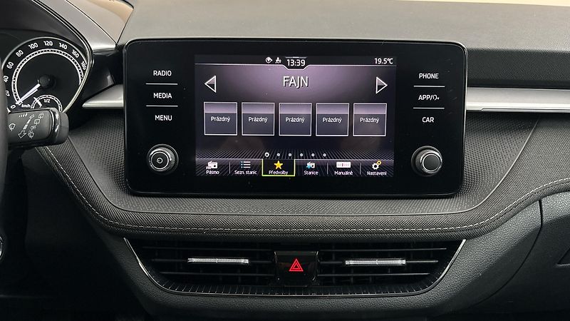 Škoda Fabia 1.0 TSI Style - fotka 11 z 23