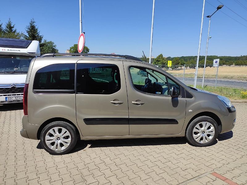Citroën Berlingo (2014) MULTISPACE EXCLUSIVE 1.6HDI TZ - fotka 8 z 31