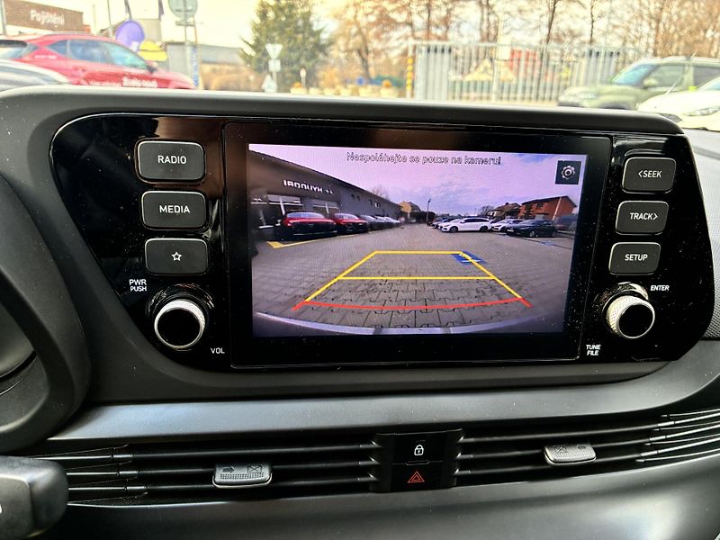 Hyundai i20 1.0T-GDi 74kW AUTOMAT 1MAJITEL - fotka 19 z 29