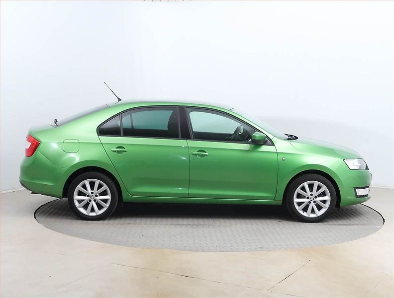 Škoda Rapid (2013) 1.2 TSI, Serv.kniha, Tempomat - fotka 6 z 14