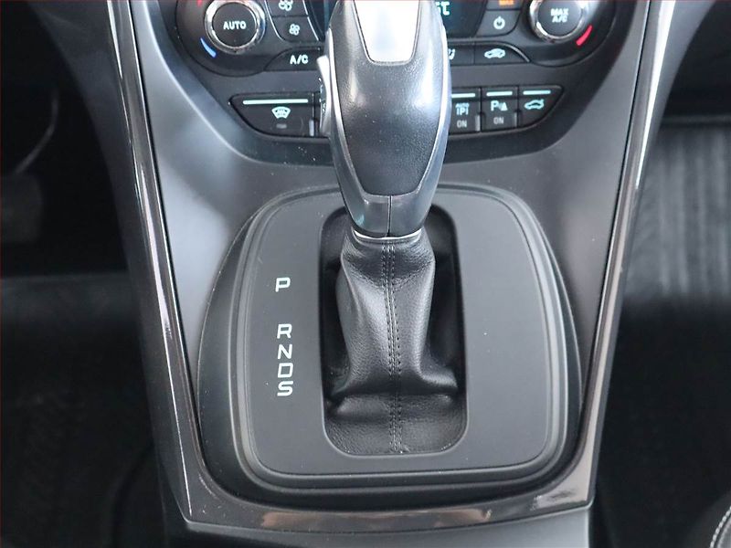 Ford Kuga (2015) 2.0 TDCi, 4X4, Automat - fotka 13 z 22