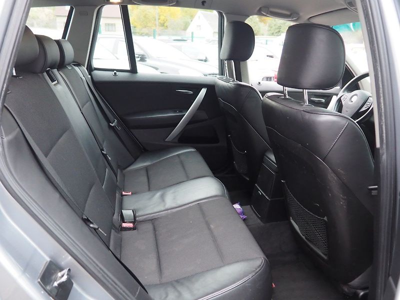 BMW X3 (2007) 3.0D 160 kW - fotka 15 z 32