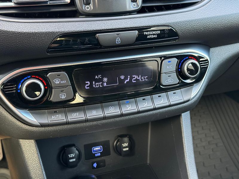 Hyundai i30 T-GDI 280 N Performance - fotka 22 z 36