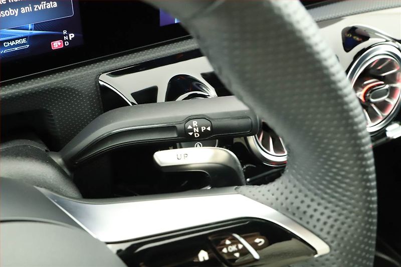 Mercedes-Benz CLA (2025) 35 AMG, 35 AMG, KEYLESS - fotka 11 z 19