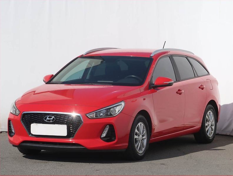 Hyundai i30 (2018) 1.0 T-GDI, Serv.kniha - fotka 2 z 18