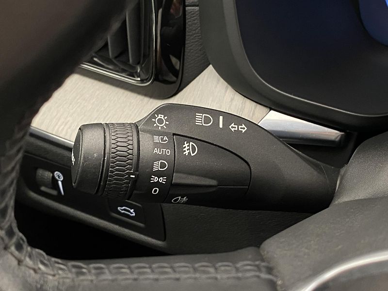 Volvo XC60 B4 AWD INSCRIPTION AUT  - fotka 22 z 50