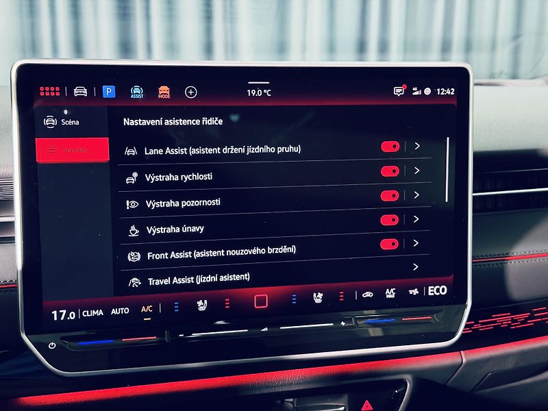 Volkswagen ID.7 (2025) GTX*4M*ZÁRUKA*TAŽNÉ*HEADUP*MAX - fotka 28 z 41