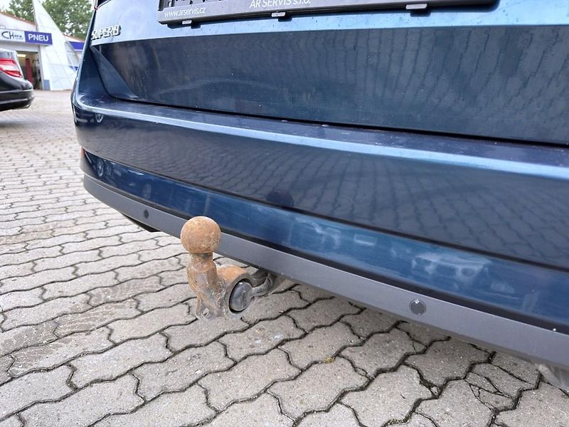 Škoda Superb 2.0 TDI 110 kW DSG, navigace - fotka 20 z 21
