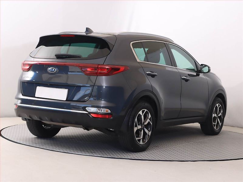 Kia Sportage (2021) Gold 1.6 T-GDI - fotka 5 z 22