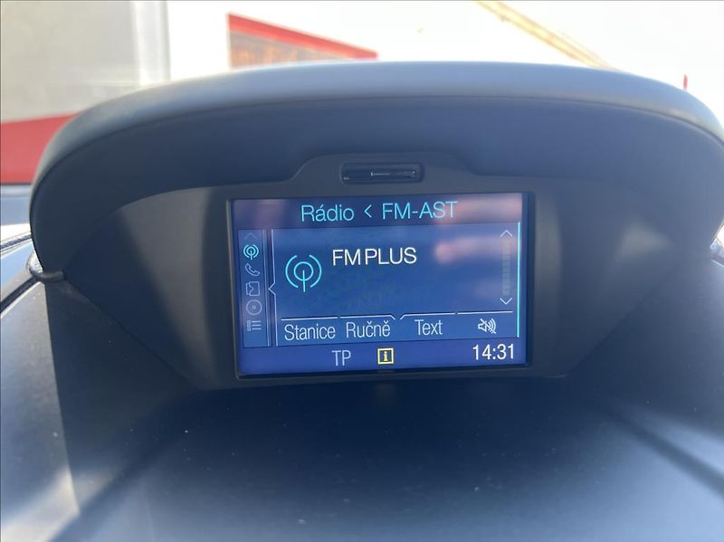 Ford B-MAX 1,4 i TITANIUM klima E6 - fotka 31 z 33