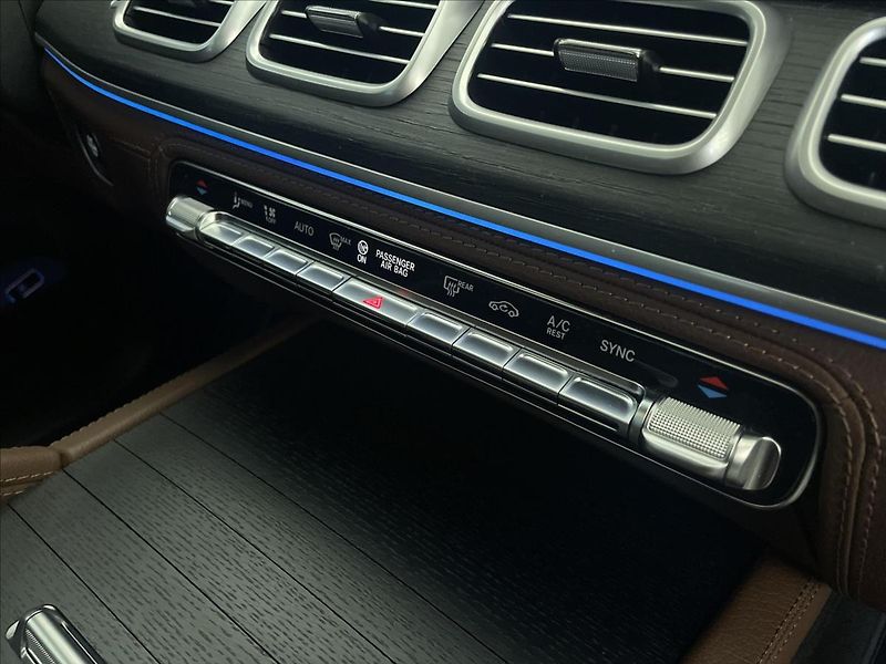 Mercedes-Benz GLE 450 d 4MATIC AMG Line - fotka 20 z 25