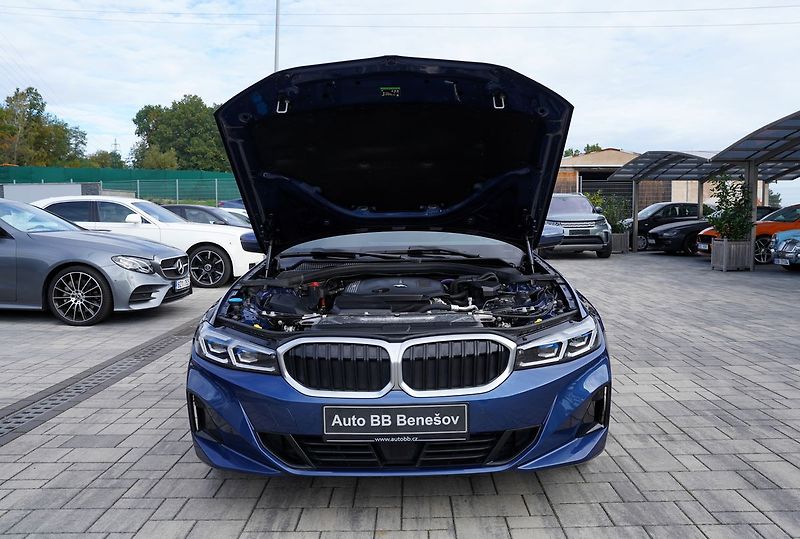 BMW Řada 3 320d xDrive/Lasery/kůže/1.maj. - fotka 9 z 40
