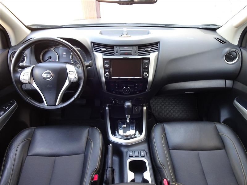 Nissan Navara 2,3 dCi 140 kW 4x4 Automat - fotka 32 z 60
