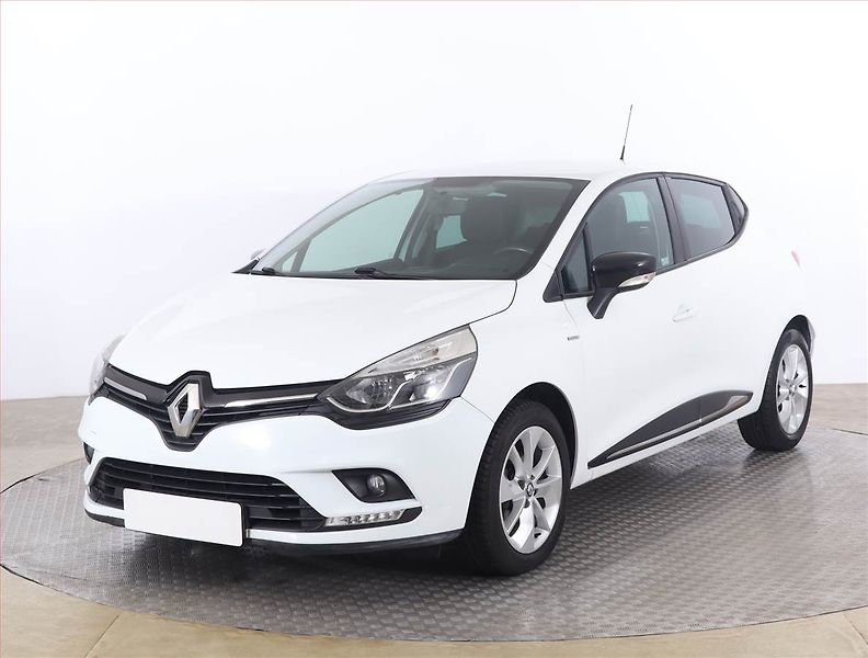 Renault Clio (2017) 1.2 TCe, Navi, Tempomat - fotka 2 z 17