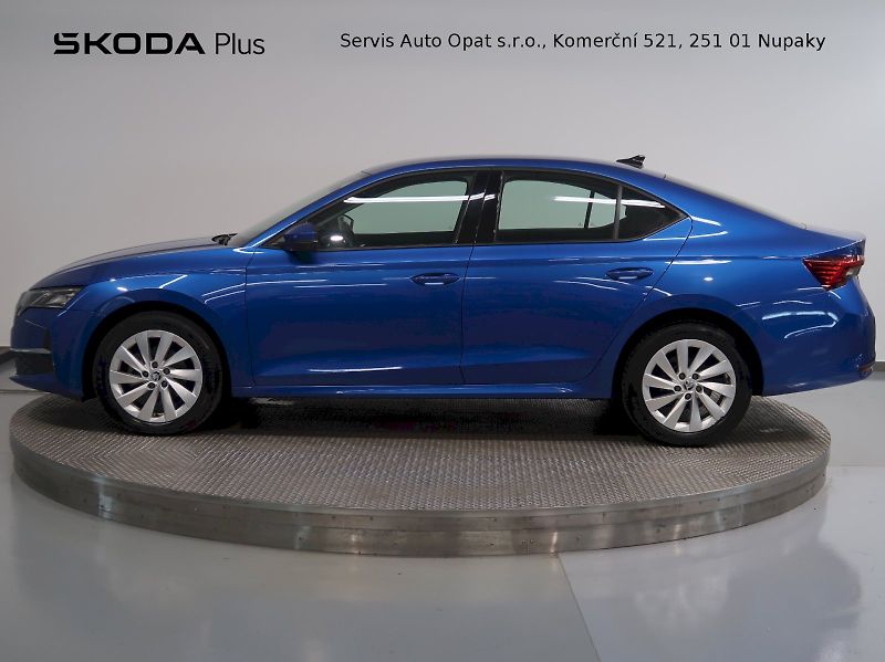 Škoda Octavia (2024) SELECTION 2.0TDI 85KW MATRIX - fotka 3 z 37