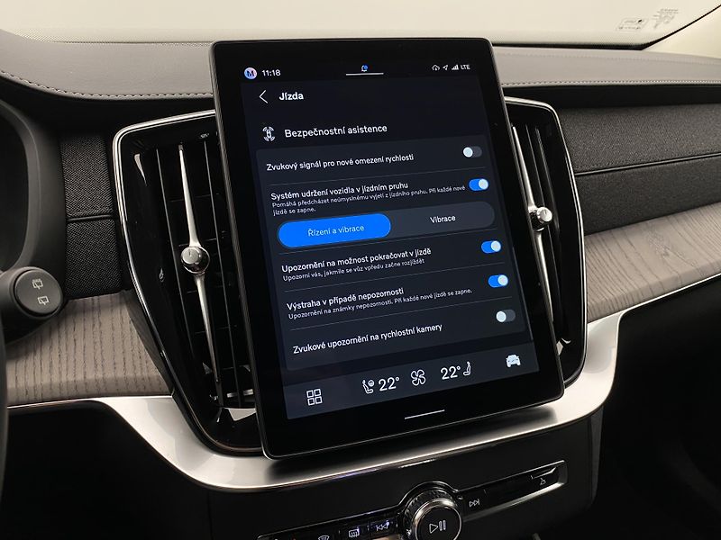 Volvo XC90 (2026) T8 AWD Plug-in DARK PLUS 7m - fotka 52 z 72