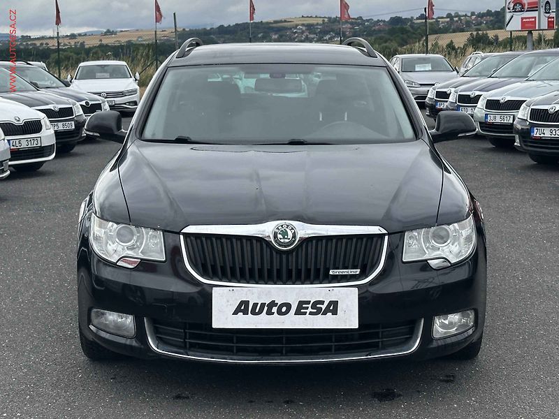 Škoda Superb (2011) 1.6TDi, TZ, bixen - fotka 2 z 19