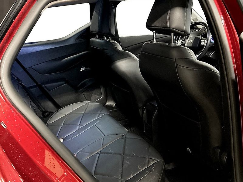 DS Automobiles DS3 Crossback (2023) 54 kWh Exclusive | Záruka - fotka 10 z 19