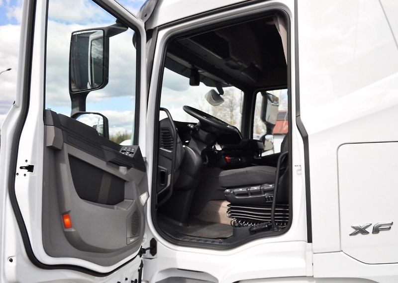 DAF XF (2023) 4x2 lowdeck EURO 6 - fotka 9 z 14