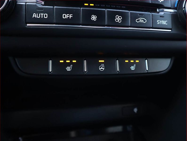 Kia Ceed (2020) GT Line 1.6 CRDi, Serv.kniha - fotka 19 z 19