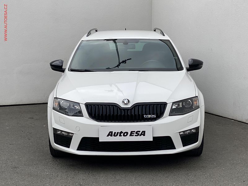 Škoda Octavia (2014) 2.0 TDi, RS Challange, bixen - fotka 2 z 19
