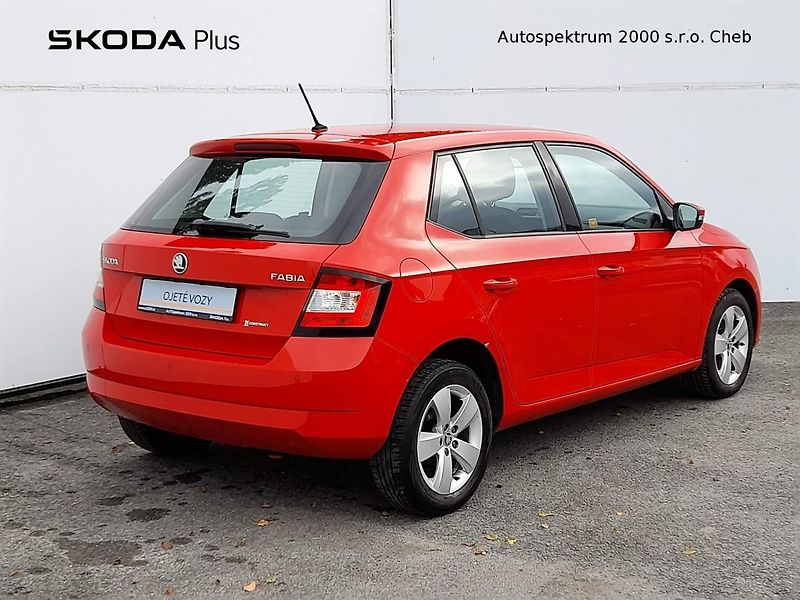 Škoda Fabia Style 1.2 TSI 81kW 6MP - fotka 2 z 20