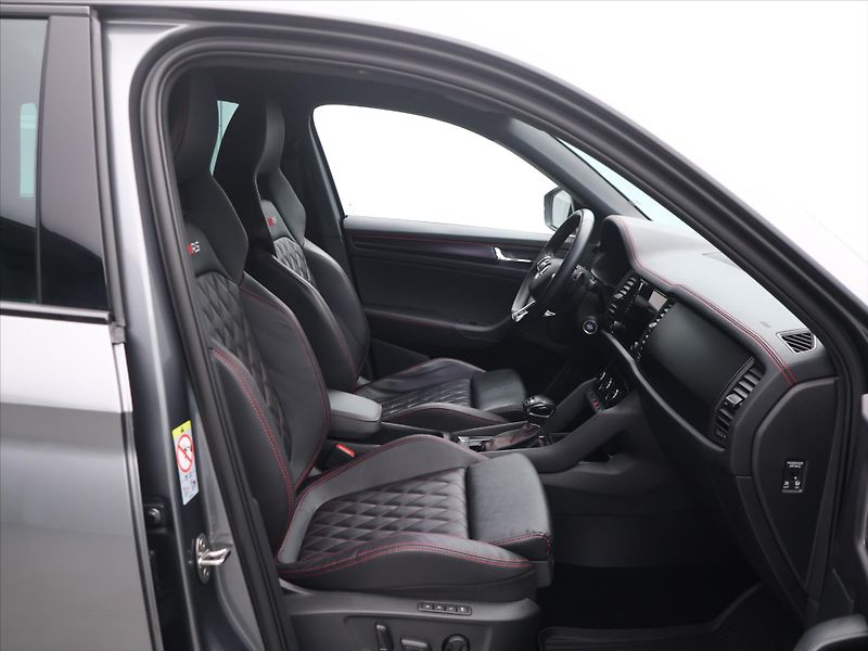 Škoda Kodiaq 2,0 TSI RS 180kW DSG 4x4 DPH - fotka 12 z 32