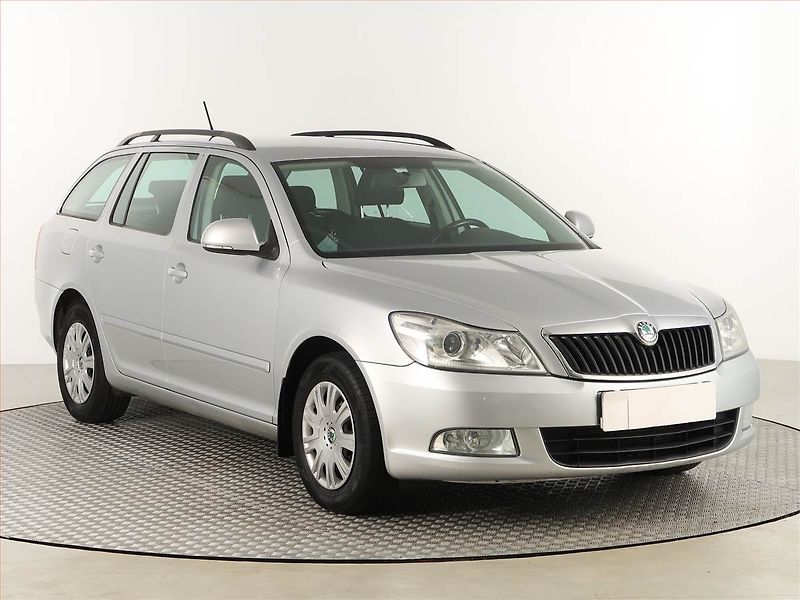 Škoda Octavia (2012) Ambition 1.6 TDI, Serv.kniha - fotografie inzerátu