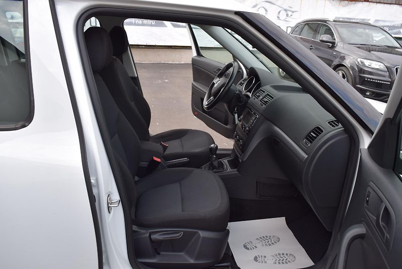 Škoda Yeti (2017) 1.2TSI 81kw ACTIVE OPS KLIMA  - fotka 30 z 41