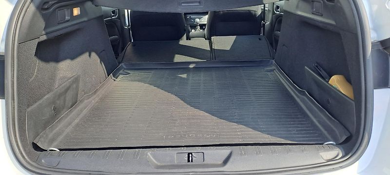 Peugeot 308 (2019) SW ACTIVE 1.2 PureTech 110 MAN - fotka 13 z 16