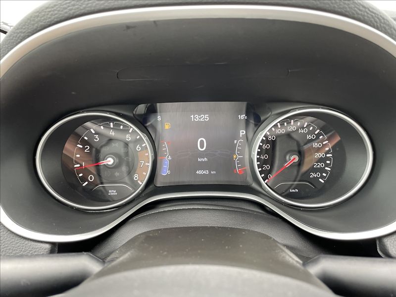 Jeep Compass 1,4 MultiAir AT9 Limited ČR.4x - fotka 11 z 29