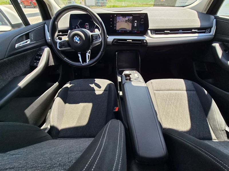 BMW Řada 2 (2022) 218 i ACTIVE TOURER - fotka 6 z 14