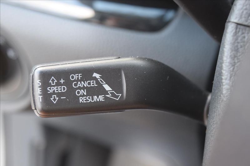Seat Alhambra 2,0 TDI 100KW 7MÍST TOP VÝBAVA - fotka 38 z 50