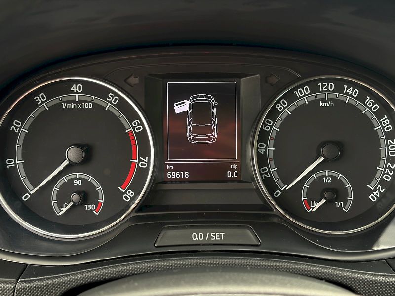 Škoda Fabia (2023) Combi 1.0 TSI / 70kW / AMBITIO - fotka 19 z 31