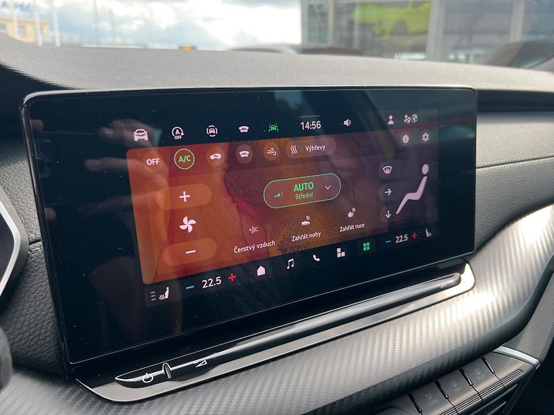 Škoda Octavia Sportline 1.5 TSI 110kw - fotka 19 z 26