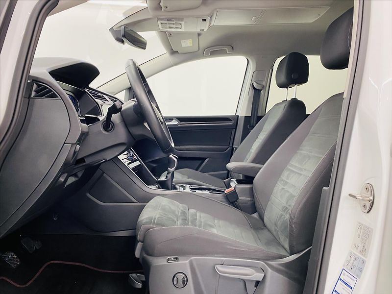 Volkswagen Touran 1,5 TSI 110 kW Comfortline - fotka 5 z 26