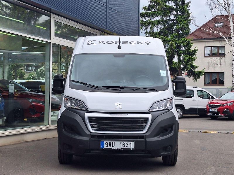 Peugeot Boxer (2024) FG 3300 L2H2 BHDi 140k MAN6 - fotka 2 z 12