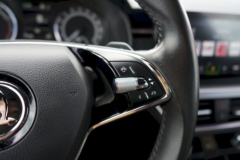 Škoda Kamiq (2021) TSI 110 kW DSG Style - tažné - fotka 19 z 33