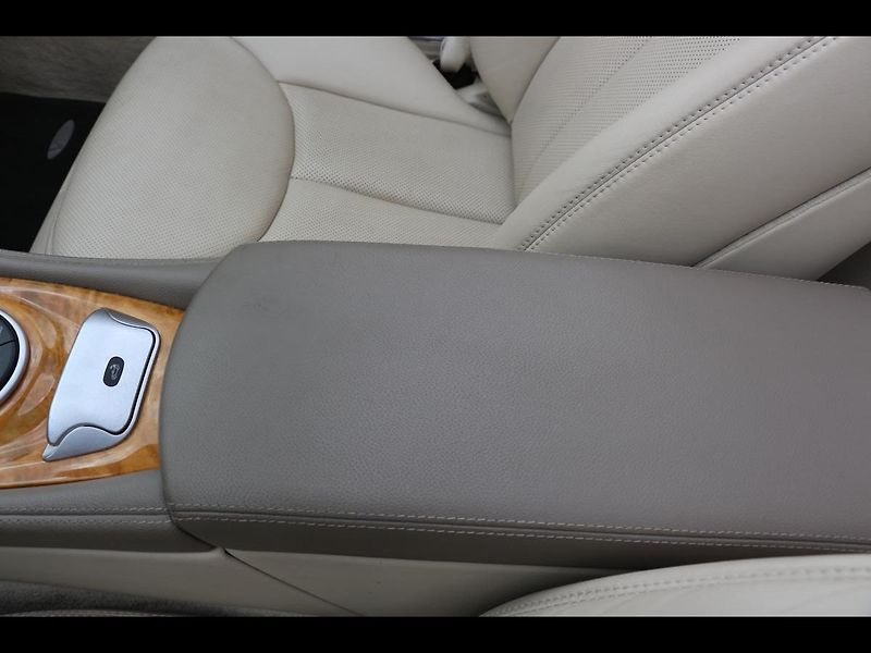 Mercedes-Benz SL 500 V8, facelift, 390 PS - fotka 35 z 44