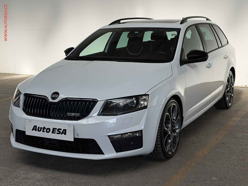 Škoda Octavia (2015) 2.0TDi, DSG, navi, bixen - fotka 3 z 17