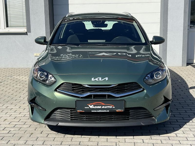 Kia Ceed (2024) 1.5T-GDi 118kW KAMERA ČR NOVÉ - fotka 5 z 22