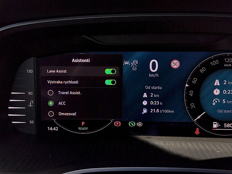 Škoda Octavia (2025) Combi Top Selection 1,5 Tsi 85 - fotka 8 z 35