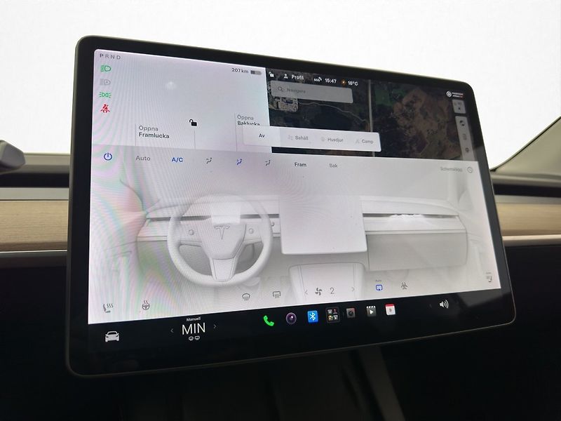 Tesla Model Y Long Range AWD - fotka 20 z 29